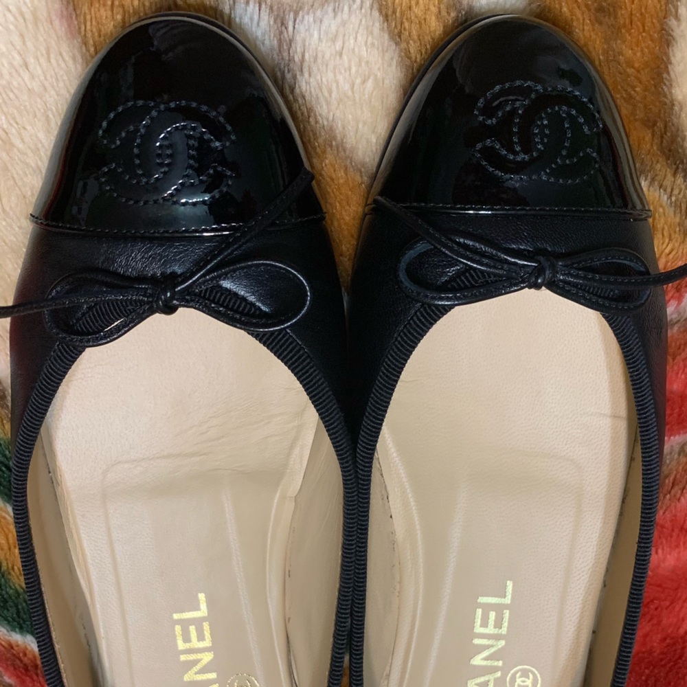 Chanel Leather Cap Toe Ballet Flats Black Size 36